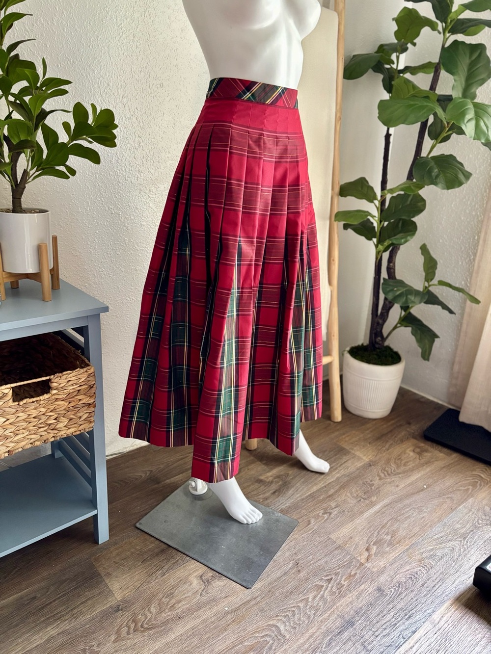 Talbots Red Tartan Pleated Midi Skirt - Picture 5 of 6